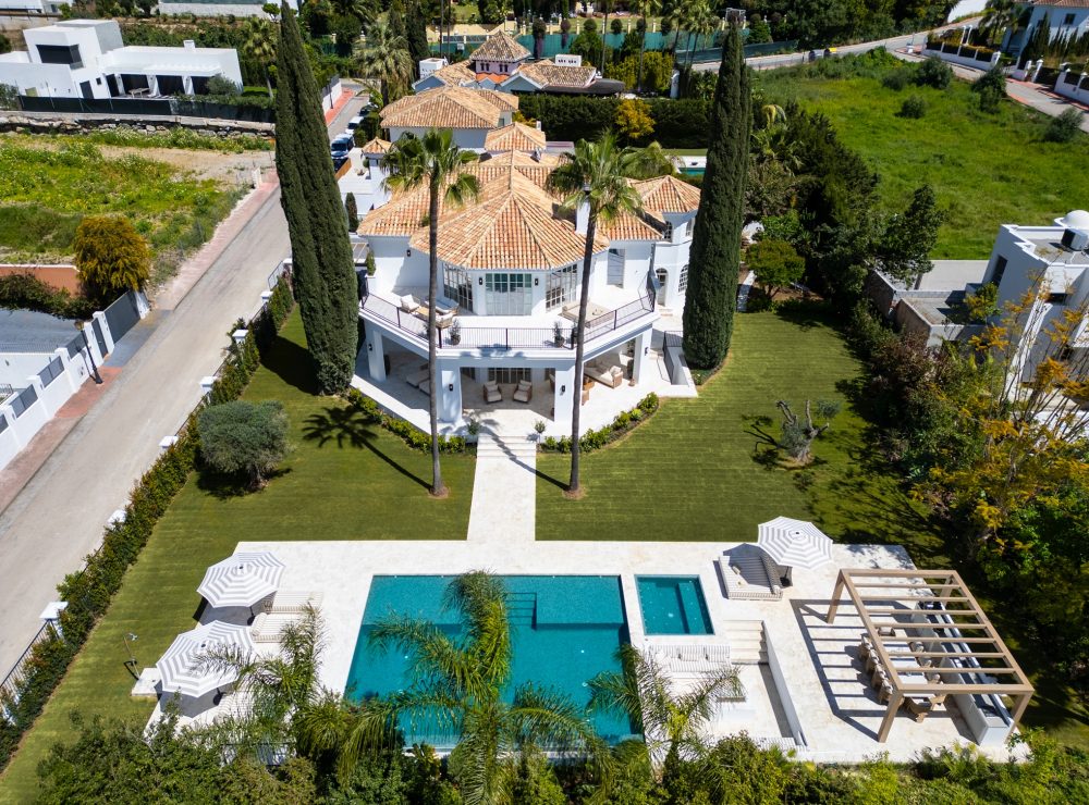 Villa Karina Nueva Andalucia Marbella