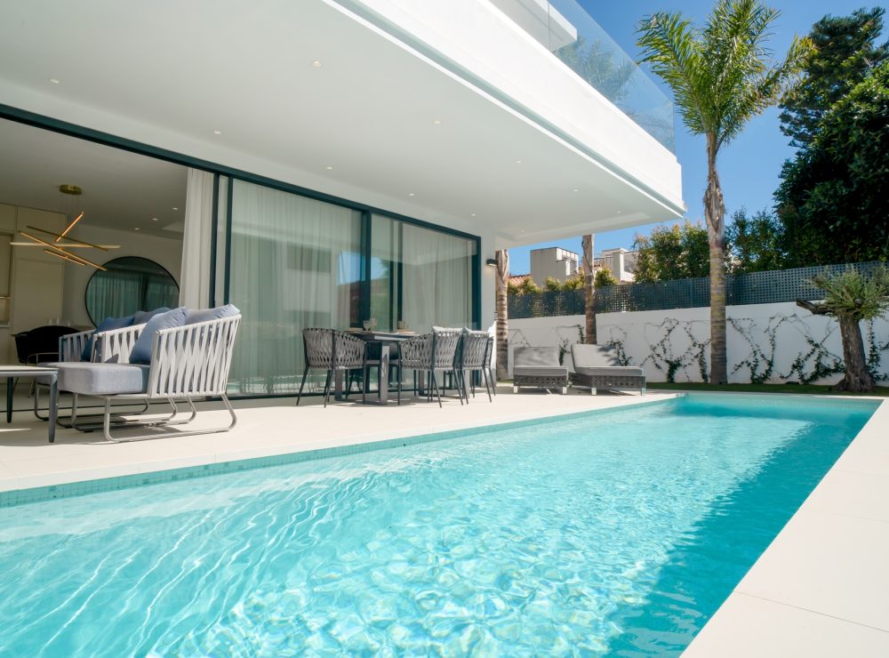 Villas rio verde puerto=banus marbella golden mile for sale