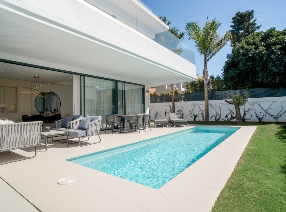 Villas rio verde puerto=banus marbella golden mile for sale