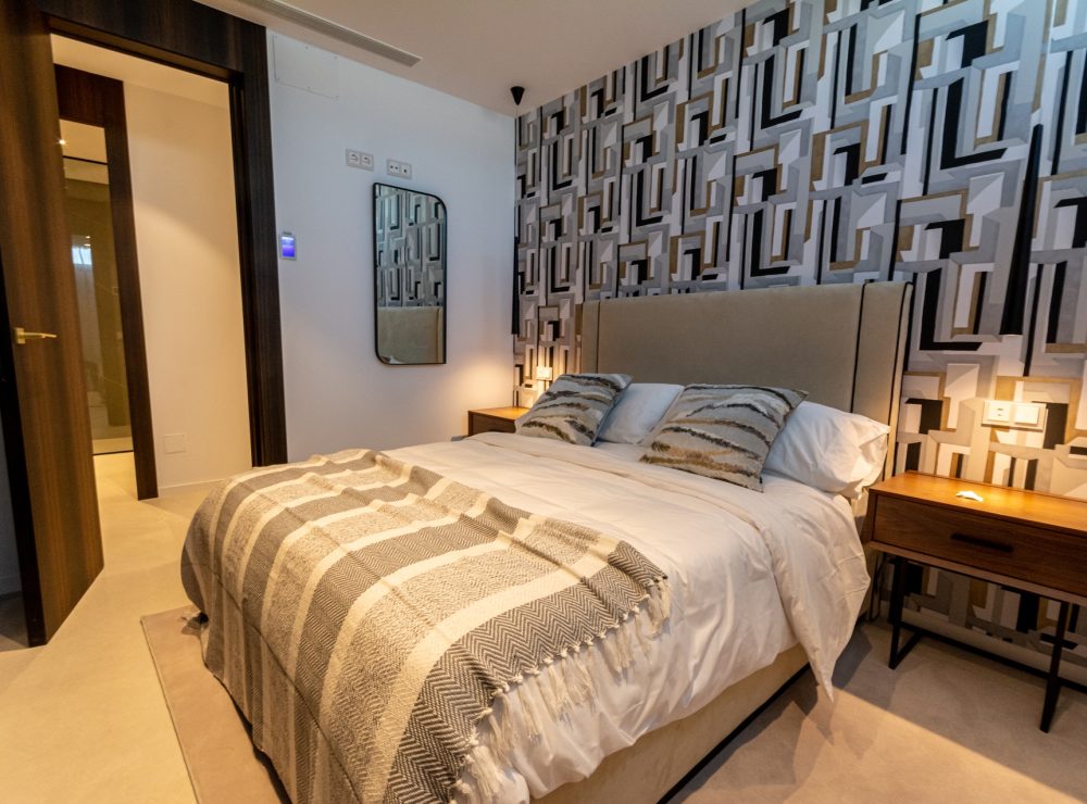 Amapura villa nueva andalucia villa for sale