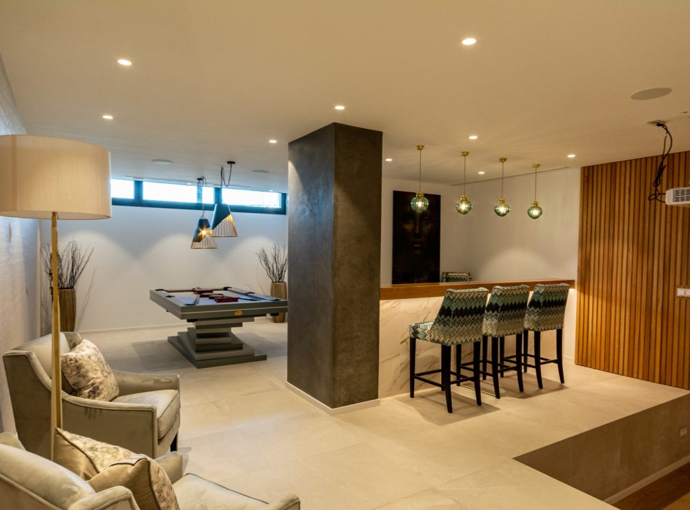 Amapura villa nueva andalucia villa for sale