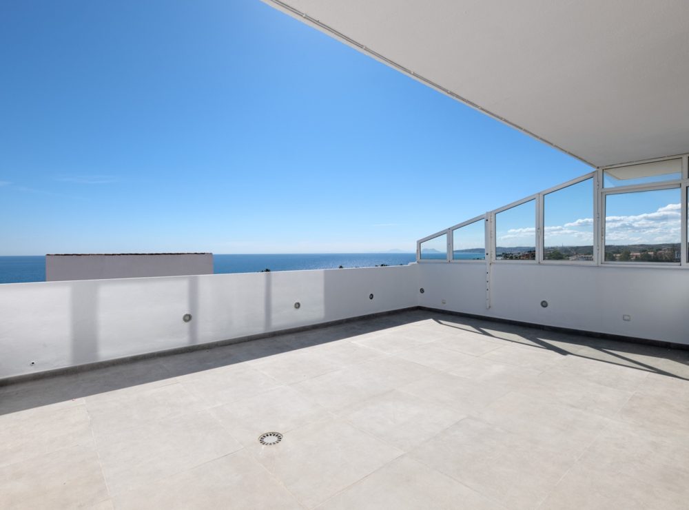 Bahia de Estepona   penthouse   Marbella