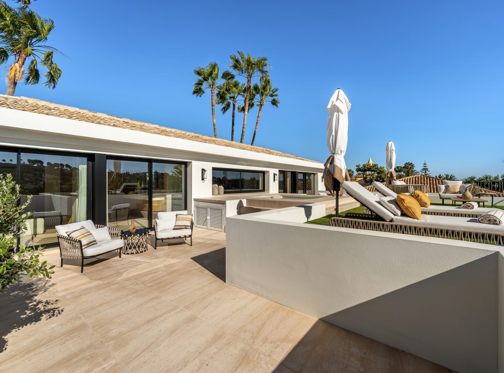 Villa Azteca Aloha Nueva Andalucia Marbella