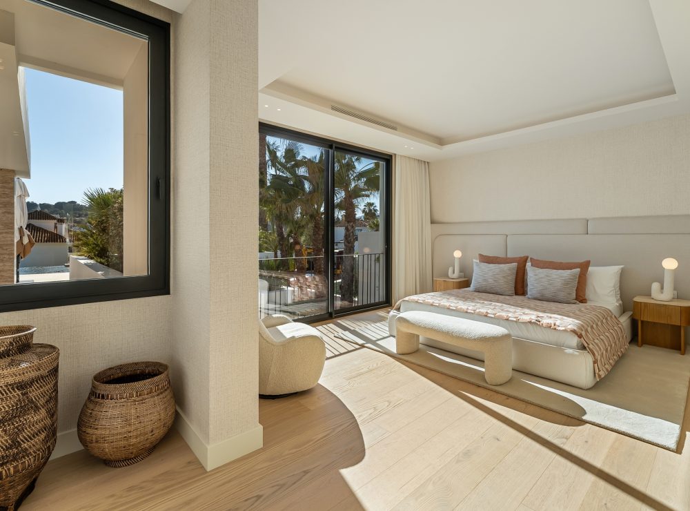 Villa Azteca Aloha Nueva Andalucia Marbella