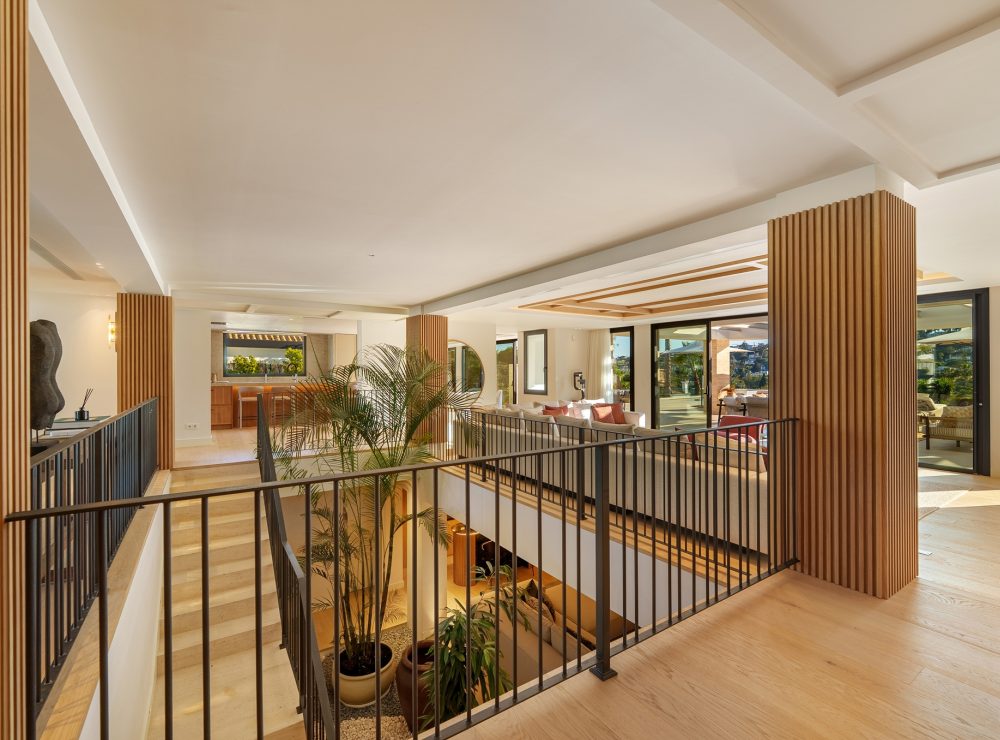 Villa Azteca Aloha Nueva Andalucia Marbella