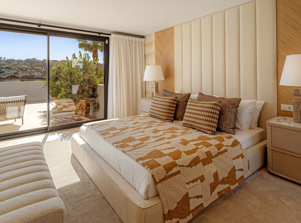 Villa Azteca Aloha Nueva Andalucia Marbella