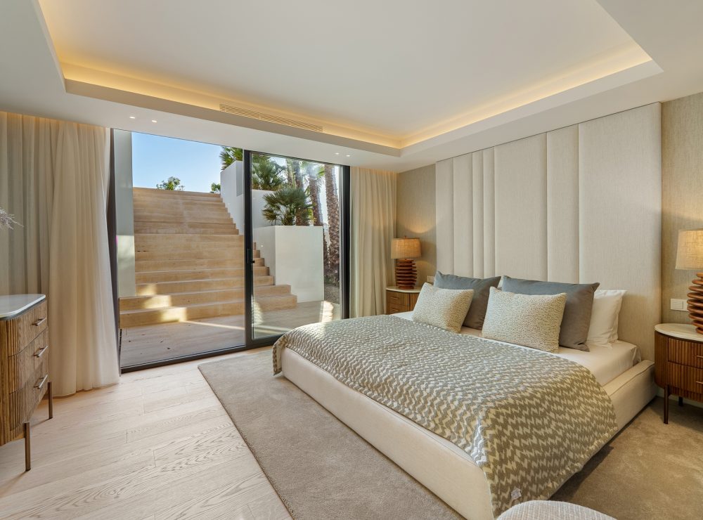 Villa Azteca Aloha Nueva Andalucia Marbella