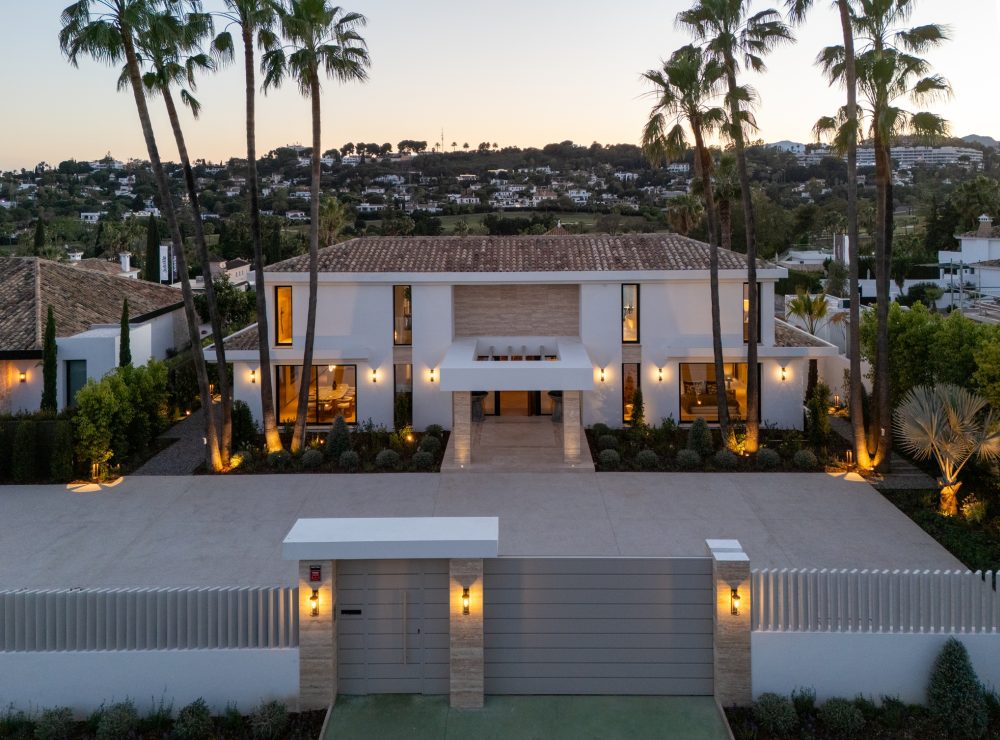 Villa Azteca Aloha Nueva Andalucia Marbella