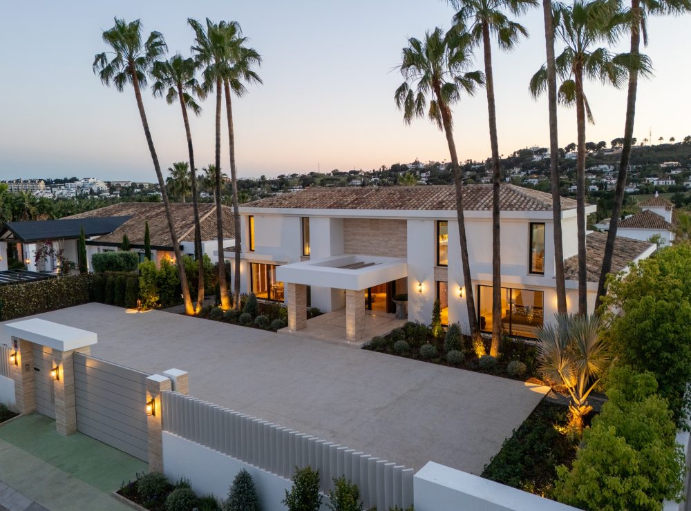 Villa Azteca Aloha Nueva Andalucia Marbella