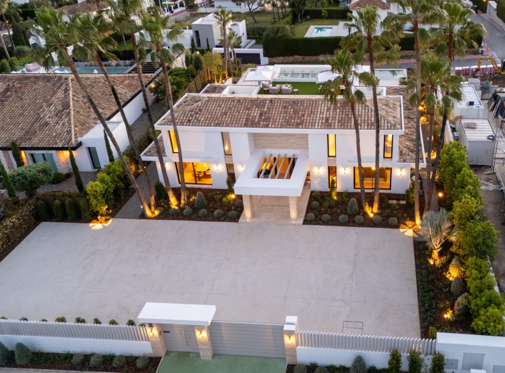 Villa Azteca Aloha Nueva Andalucia Marbella