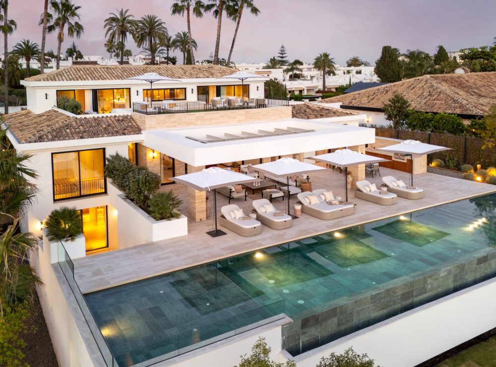 Villa Azteca Aloha Nueva Andalucia Marbella