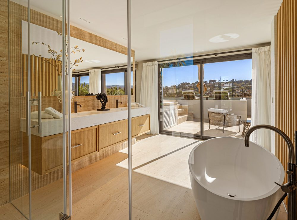 Villa Azteca Aloha Nueva Andalucia Marbella