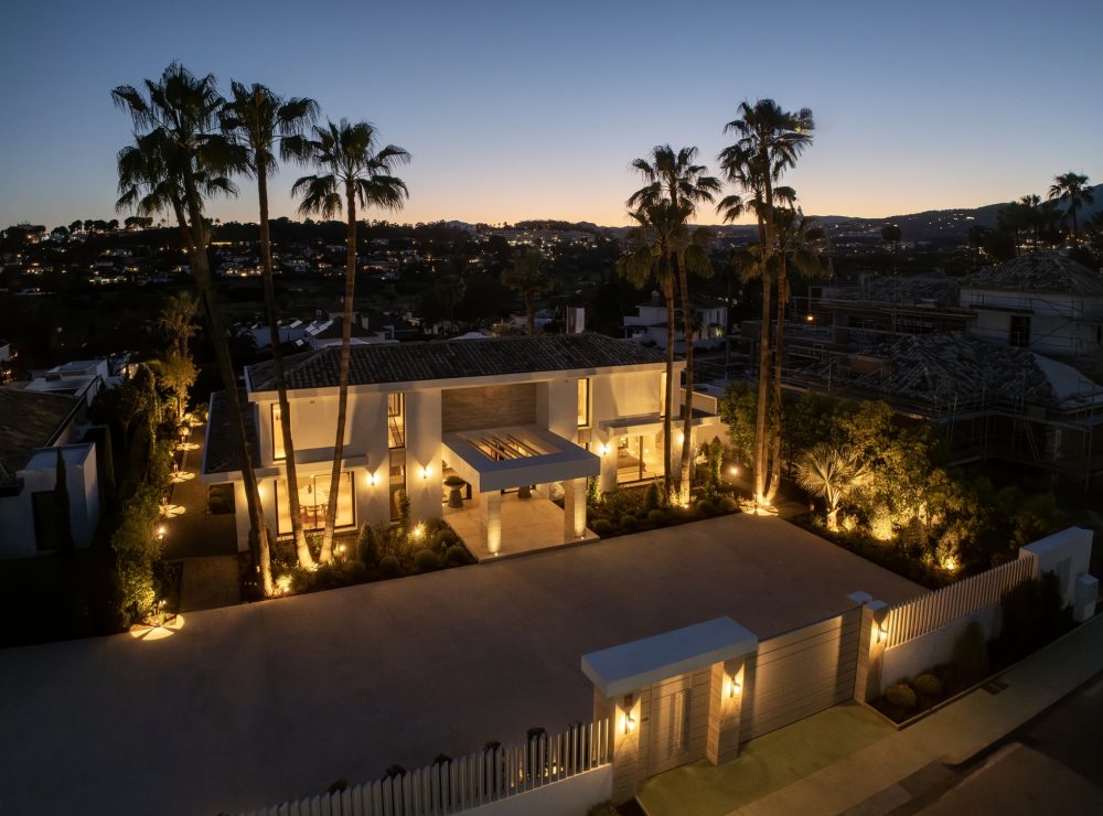Villa Azteca Aloha Nueva Andalucia Marbella