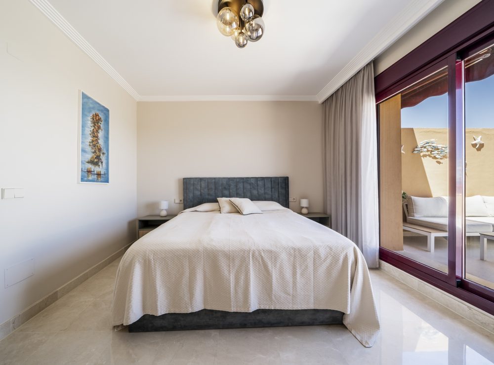 Apartment Riviera Andaluza 54 beachside Estepona Marbella