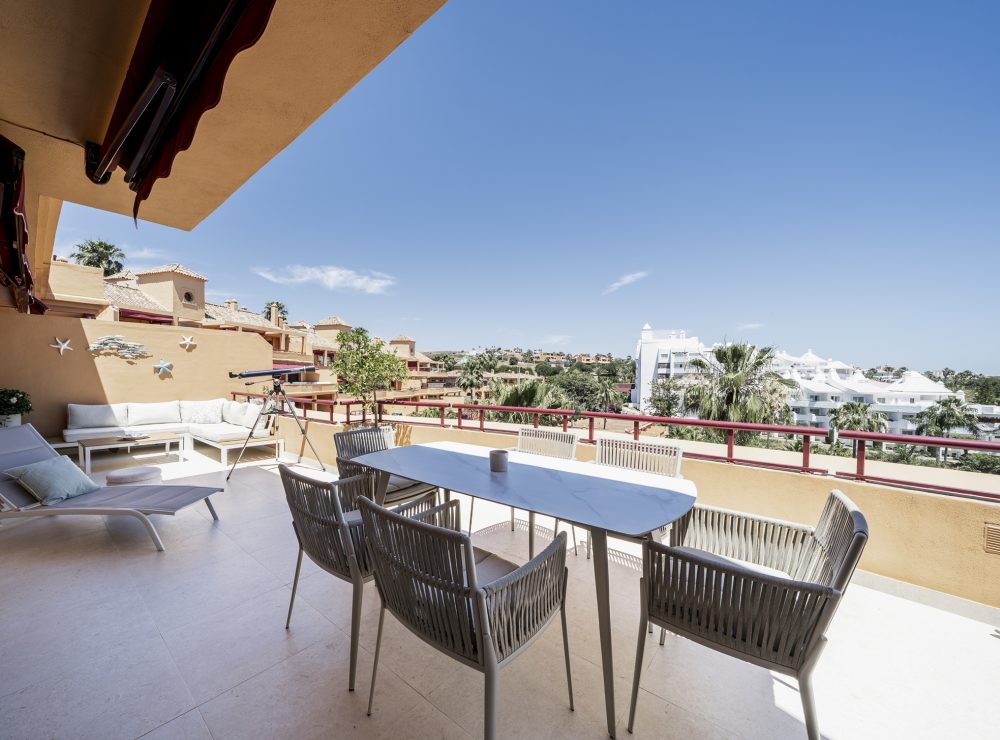 Apartment Riviera Andaluza 54 beachside Estepona Marbella