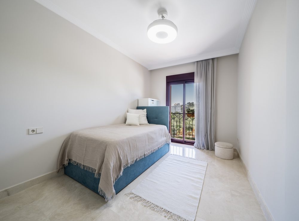 Apartment Riviera Andaluza 54 beachside Estepona Marbella