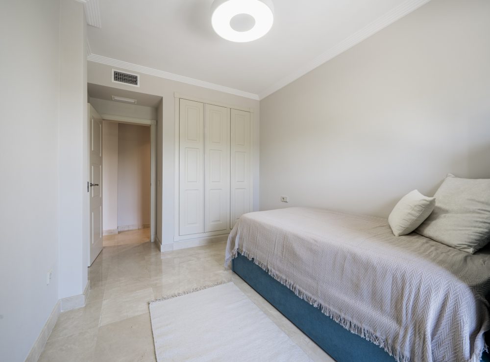 Apartment Riviera Andaluza 54 beachside Estepona Marbella