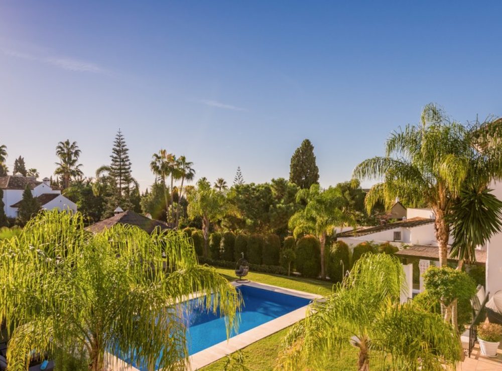 Villa El Yacuma marbella golden mile puente romano for sale