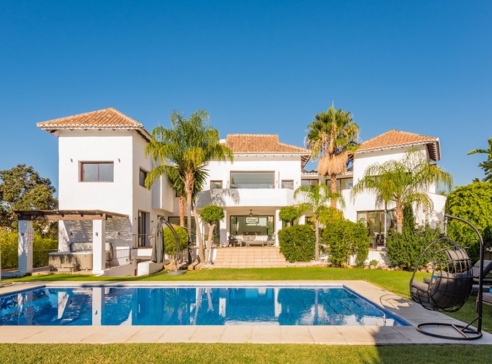 Villa El Yacuma marbella golden mile puente romano for sale