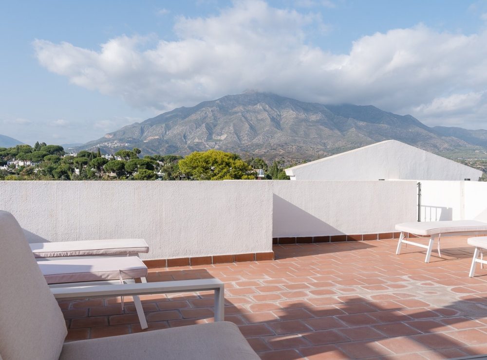 Penthouse apartment Aloha garden Marbella