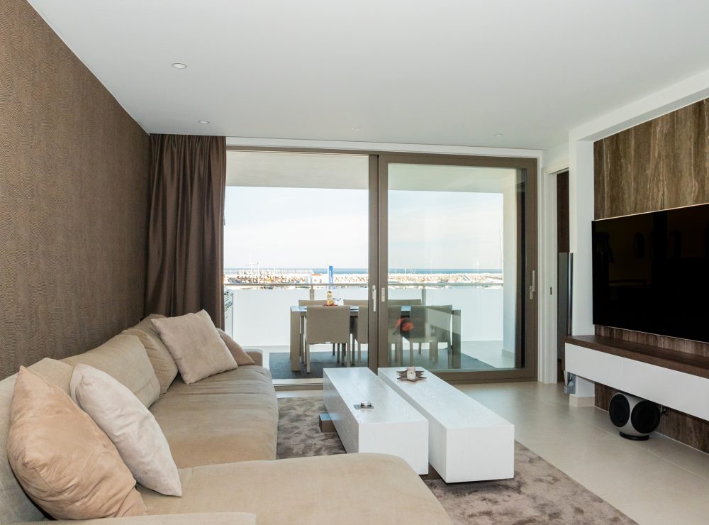 Apartment Puerto Banus Marbella front line beach