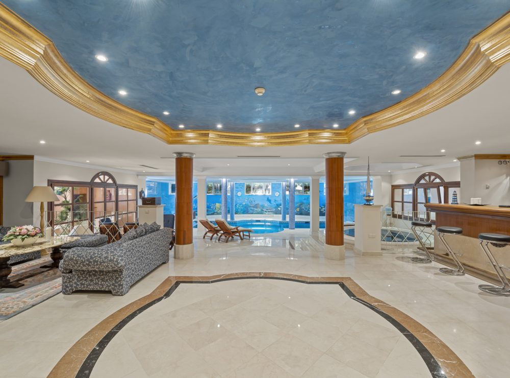 Villa Seabeach mansion Nueva Andalucia Marbella