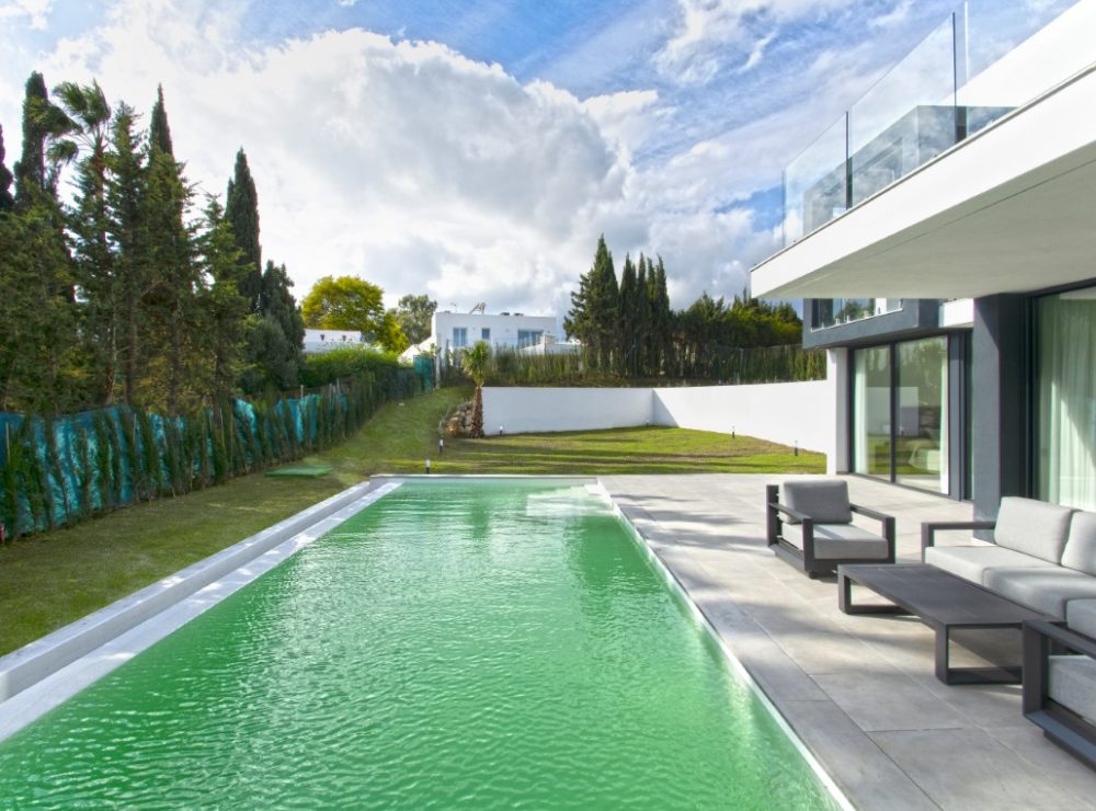 Valle romano green estepona villa for sale