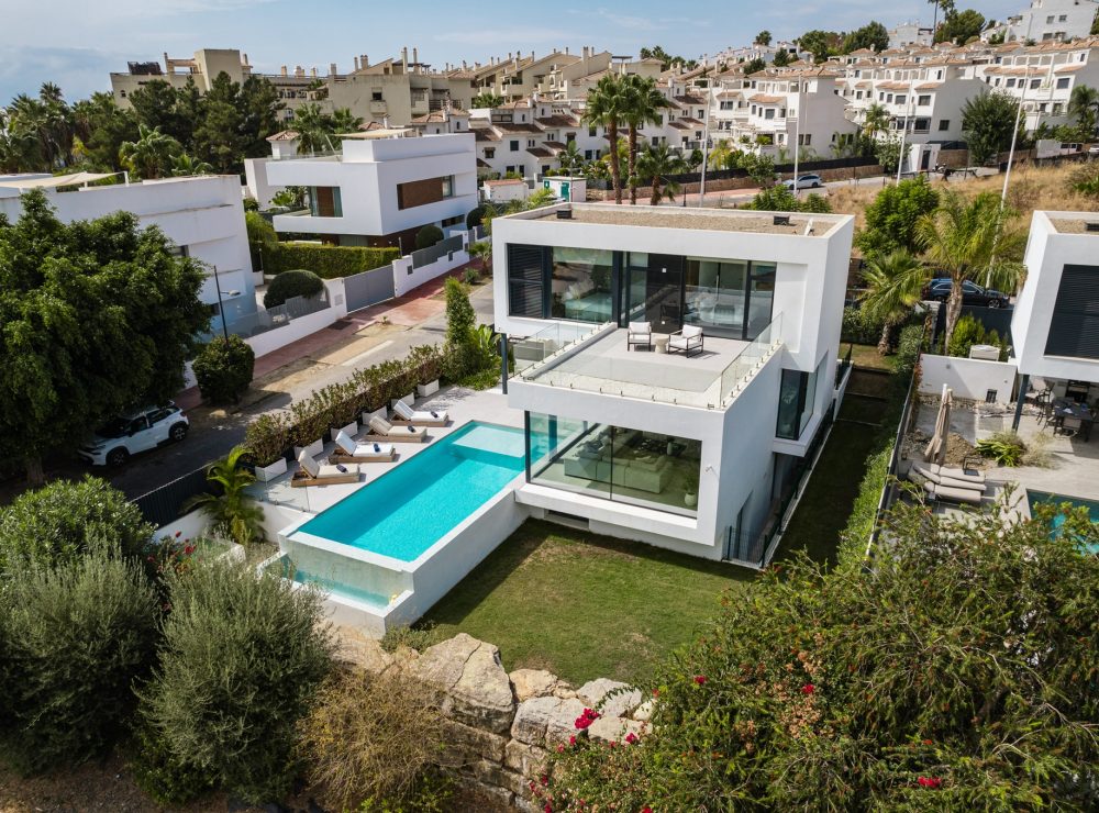 Villa Belle El Paraiso Estepona Marbella