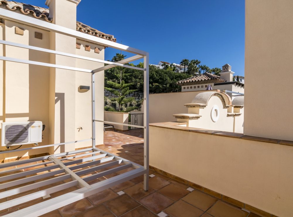 Penthouse Los Almendros Benahavis Marbella