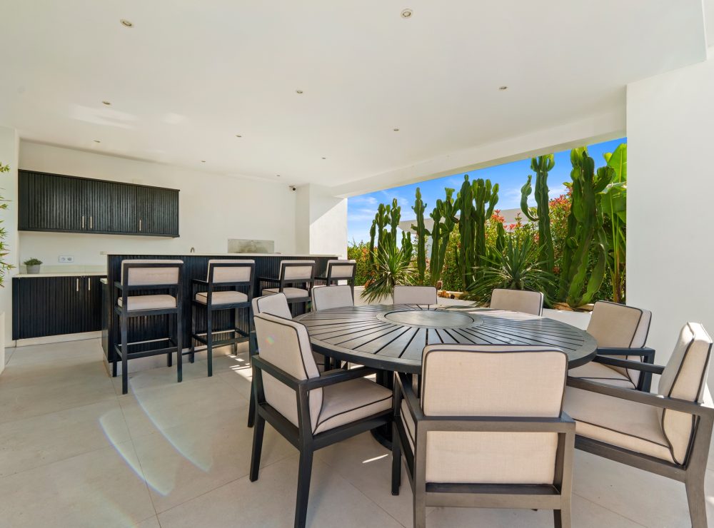 Villa Nova La Quinta Benahavis Marbella