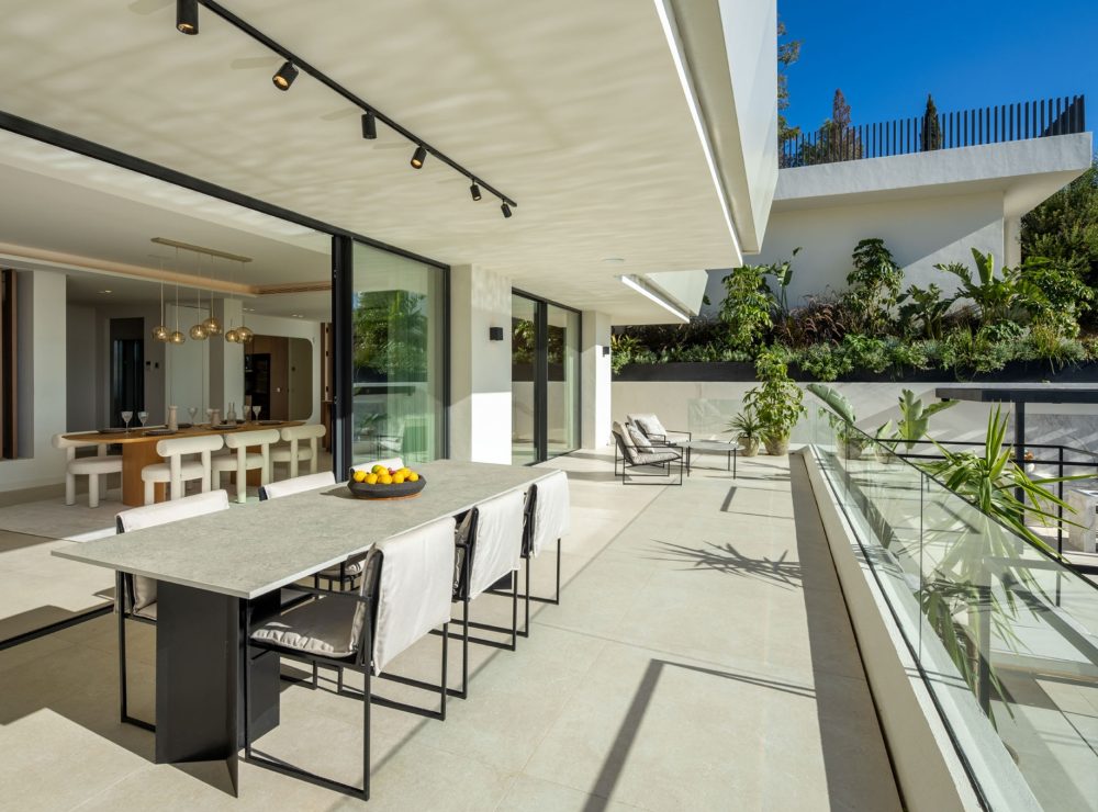 Villa Ember Elviria Marbella East