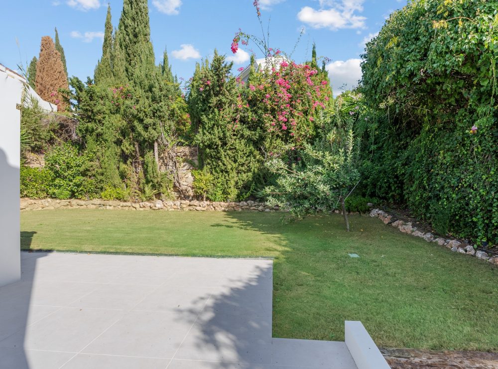 Villa Vanessa Nueva Andalucia Marbella new