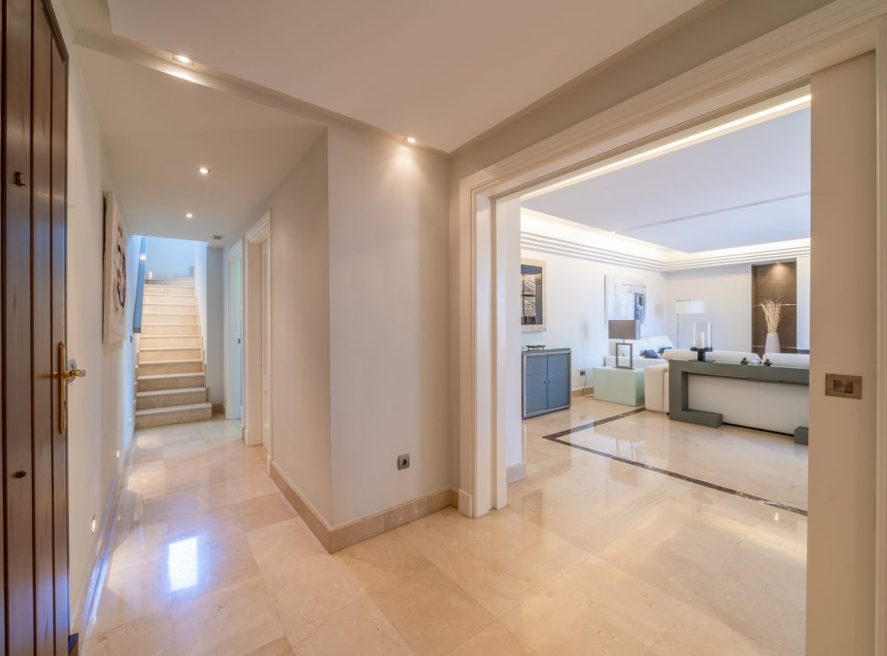 Duplex penthouse La Alzambra Vasari Puerto Banus Marbella