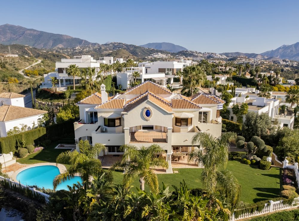 Villa Capanes 2 La Alqueria Benahavis Marbella