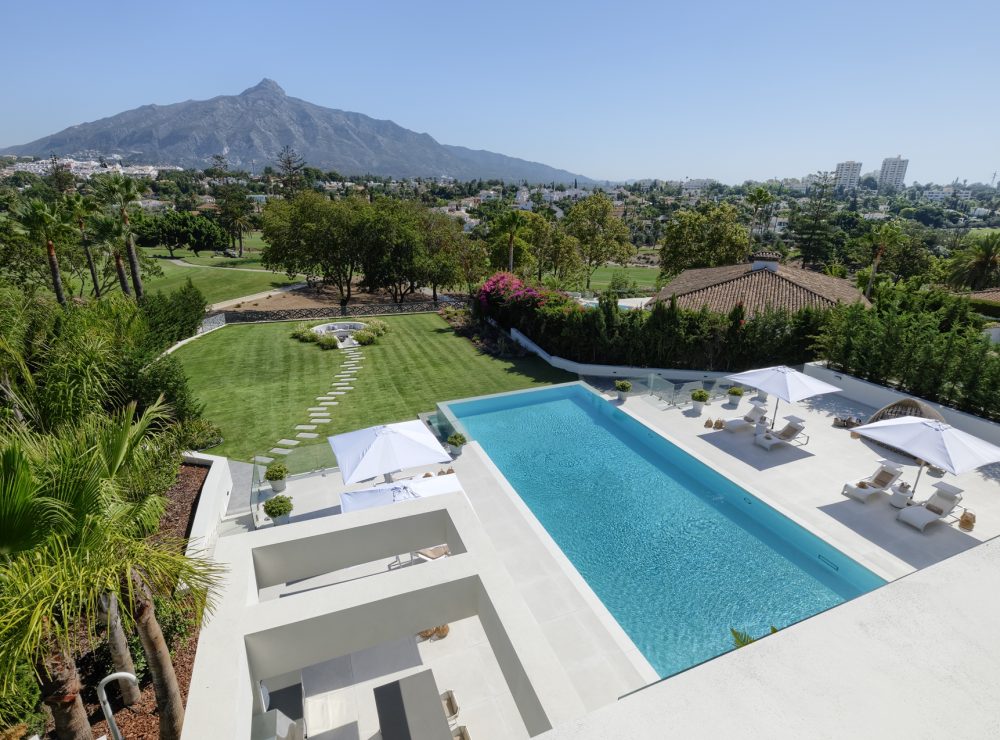 La villa nueva andalucia marbella