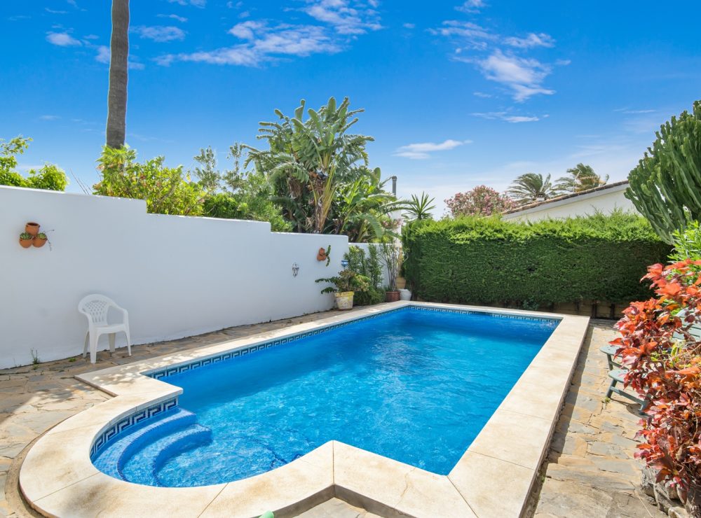 Villa Urb. Don Pedro west of Estepona Marbella