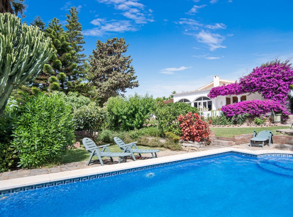 Villa Urb. Don Pedro west of Estepona Marbella