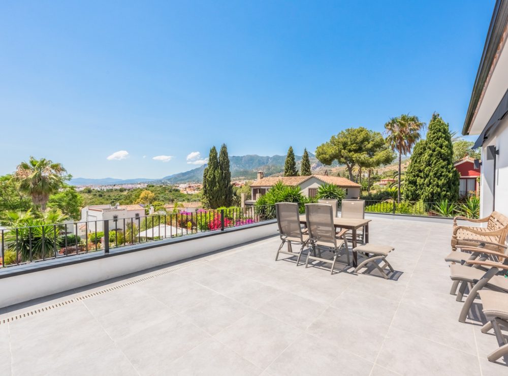 Villa Flora Rio Real Marbella East