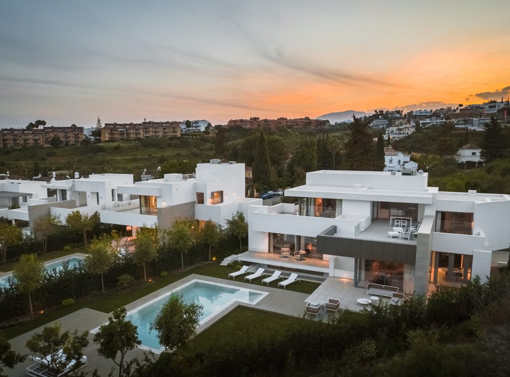 Villas  Kings Hills New Golden Mile Estepona