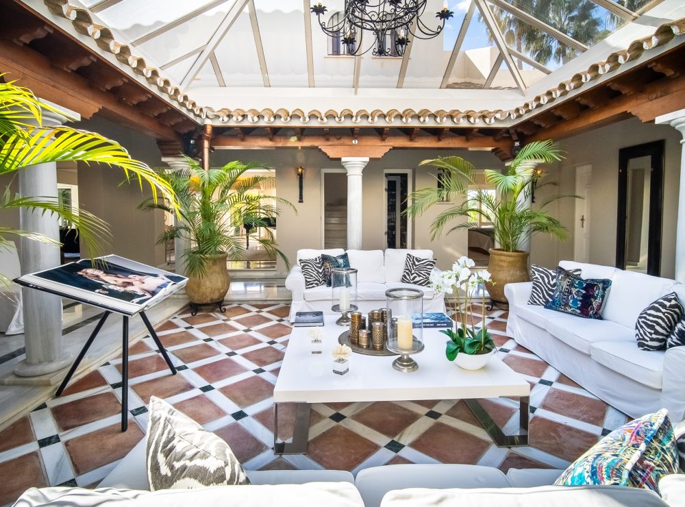 Marbella villa casiopea nueva andalucia