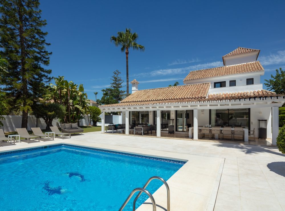 Villa Paris 77 Parcelas del Golf Nueva Andalucia Marbella