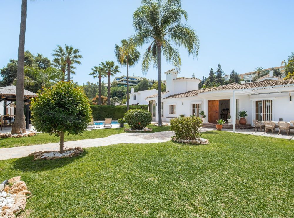 Villa Gallo Nueva Andalucia Marbella