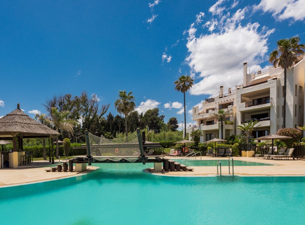 Groundfloor apartment Bahia el Velerin New Golden Mile Estepona marbella