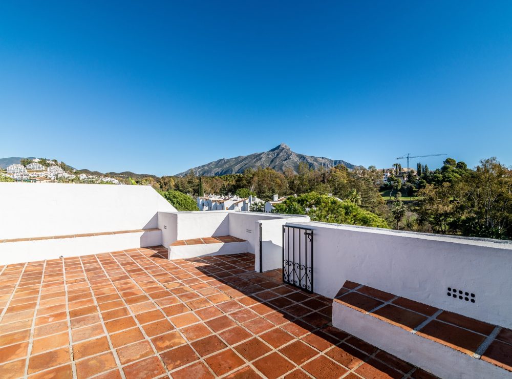 Sierra park Nueva Andalucia Marbella