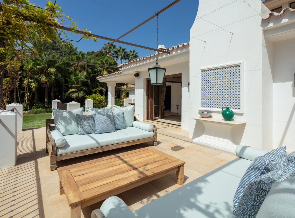 Boutique style villa beachside Los Verdiales Marbella Golden Mile
