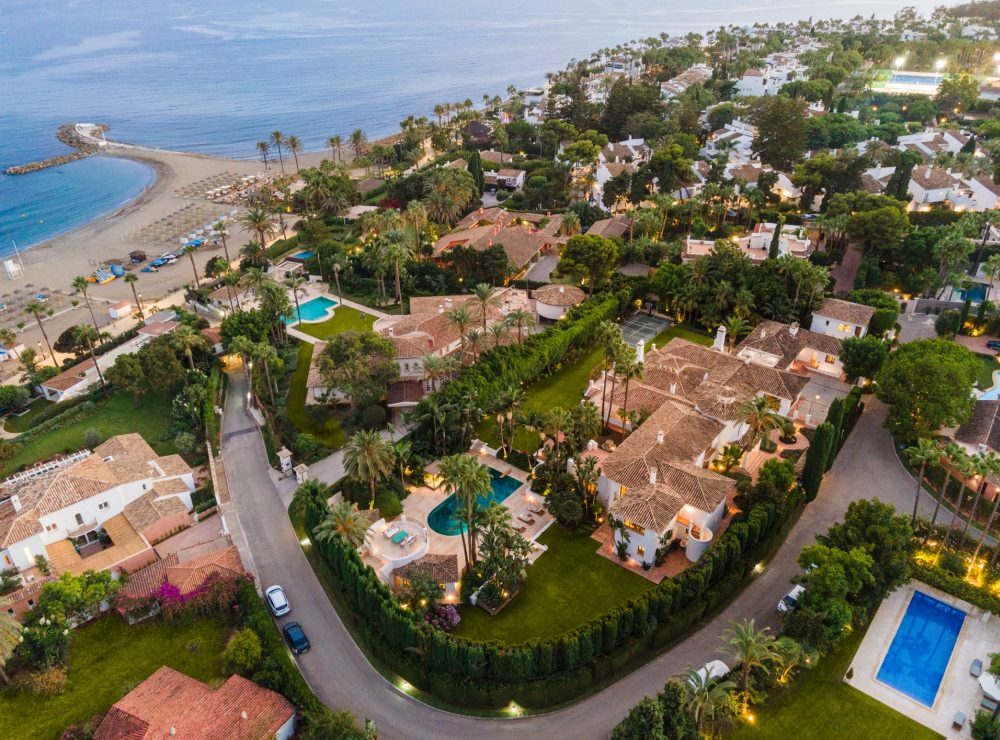 Boutique style villa beachside Los Verdiales Marbella Golden Mile