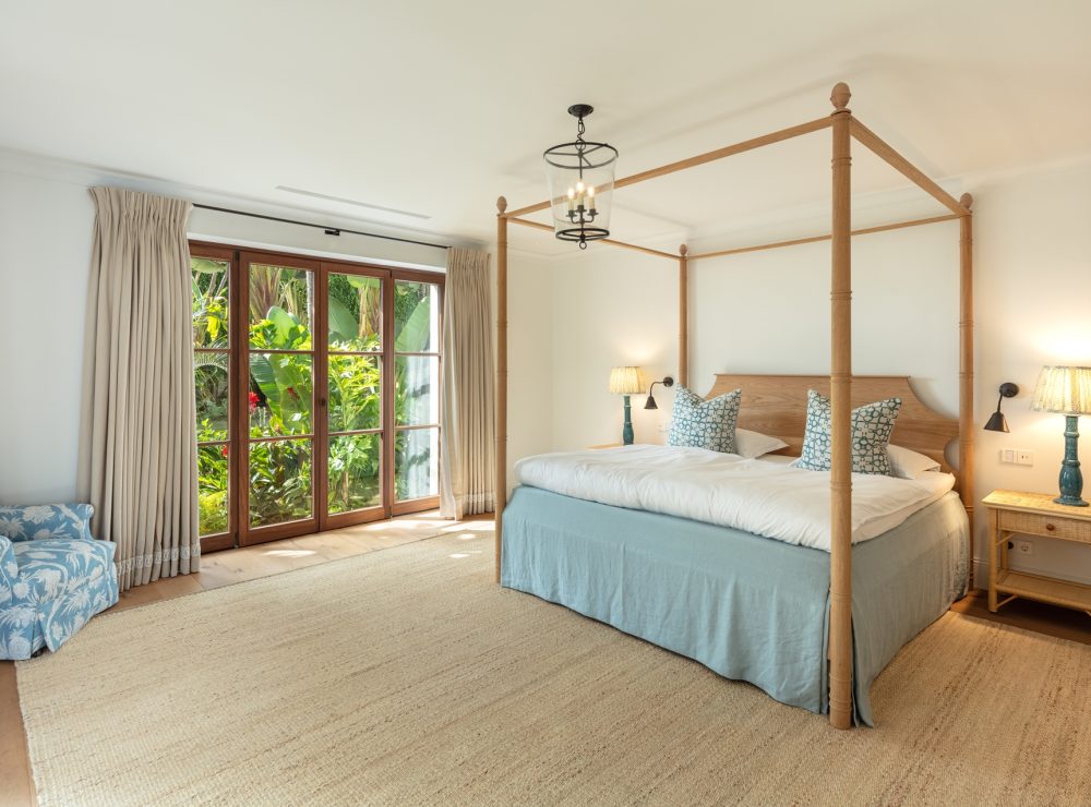 Boutique style villa beachside Los Verdiales Marbella Golden Mile