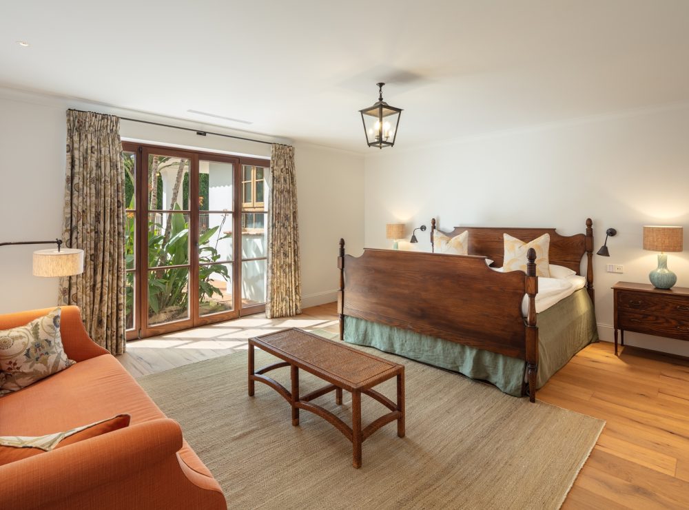 Boutique style villa beachside Los Verdiales Marbella Golden Mile