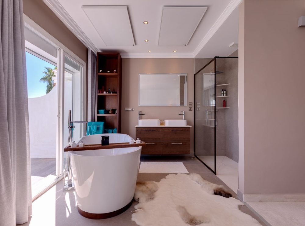 Townhouse La Quinta Benahavis Marbella sea views