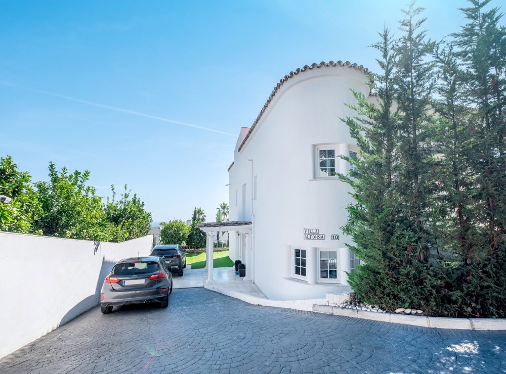 Marbella golden mile villa altols reales